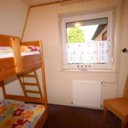 4 Personen In Zweiter Reihe Zum Deich In Holiday home Otterndorf